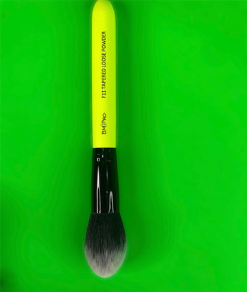 F11 Tapered Loose Powder Brush